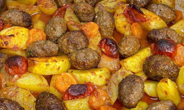 Fırında Köfte Patates Nasıl Yapılır?
