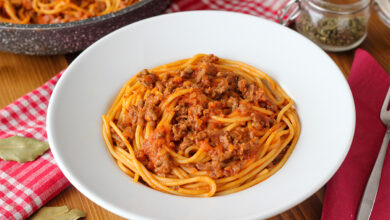 Kıymalı Spagetti Nasıl Yapılır?