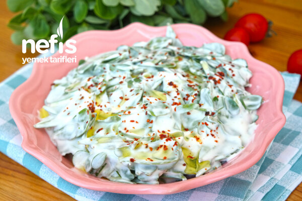 Yoğurtlu Semizotu Salatası Yoğurtlu Semizotu Salatası